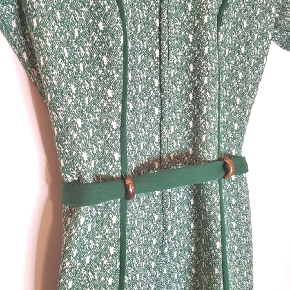 Speedy Green 70s Athletic Polyester Zip-Up Dress with Waist Tie - Picture 7 of 14